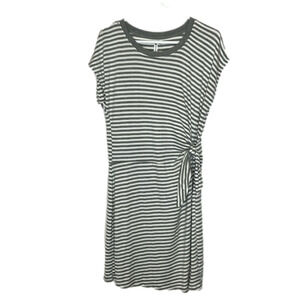 Cable & Gauge white and gray striped dress